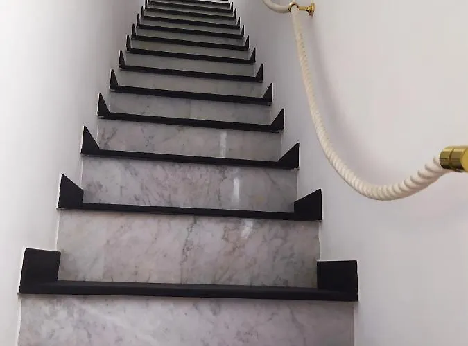La Mansarda Sul Porto Guest house
