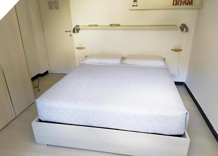 La Mansarda Sul Porto Guest house 4*